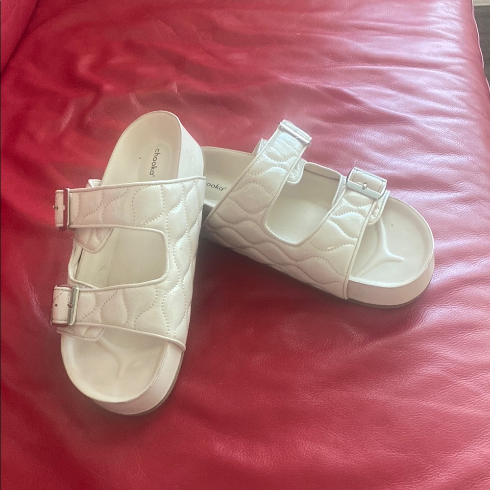 Chooka Cream Sandals with Contoured Footbed and Adjustable Straps